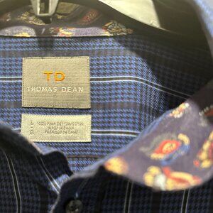 Blue striped Thomas Dean men’s long sleeve button-down shirt, size L